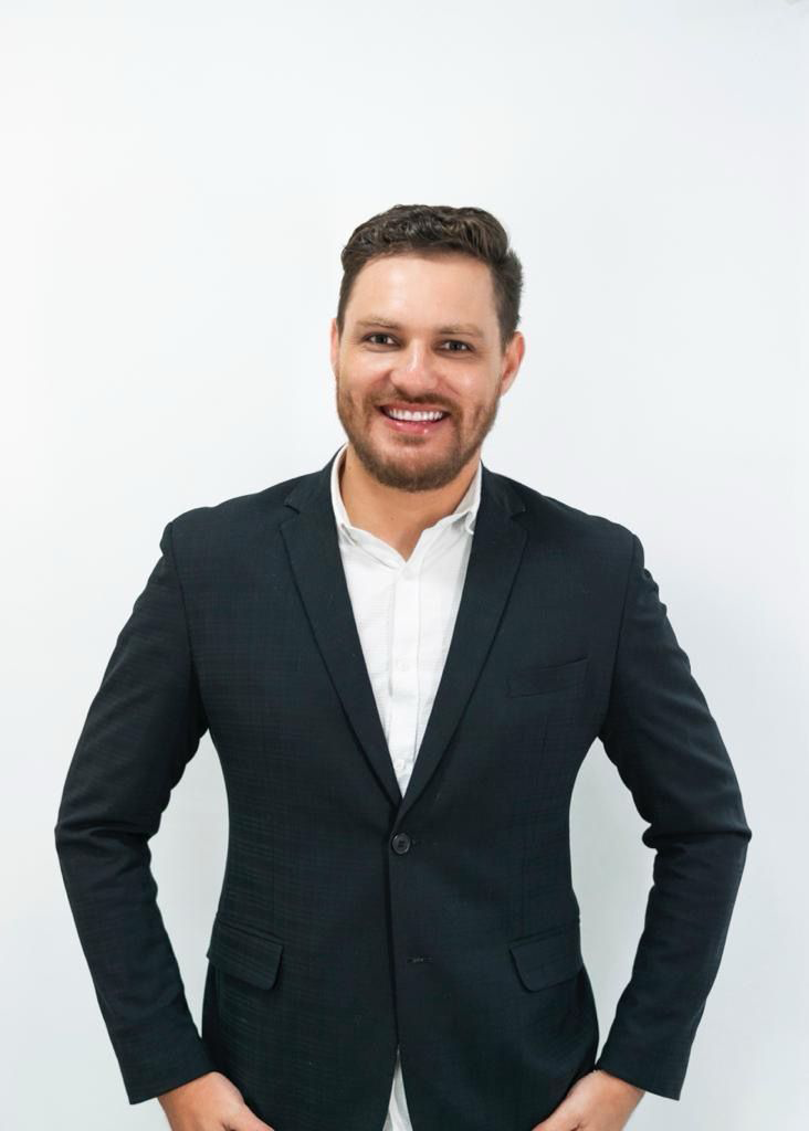 Dra Flavia Carvalho Viu